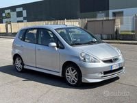 Usata Honda Jazz 83 CV (61 kW) 2004 Grigio Utilitaria