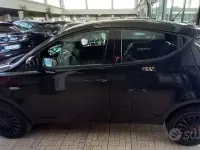Usata Lancia Ypsilon 84 CV (61 kW) 2015 Nero Utilitaria