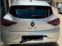 Usata Renault Clio V 86 CV (63 kW) 2022 Grigio Berlina