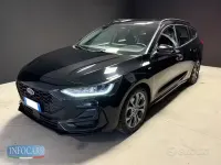 Usado Ford Focus ST-Line 155 CV (114 kW) 2023 Negro Familiar
