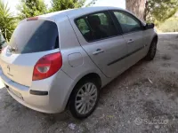Usata Renault Clio LE 85 CV (62 kW) 2008 Grigio Utilitaria