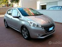 Usata Peugeot 208 68 CV (50 kW) 2012 Grigio Utilitaria