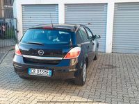 Usata Opel Astra 105 CV (77 kW) 2004 Nero Berlina