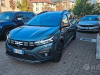 Usata Dacia Jogger Extreme 110 CV (80 kW) 2024 Verde Monovolume