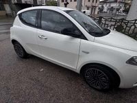 Usata Lancia Ypsilon Silver 69 CV (50 kW) 2018 Utilitaria