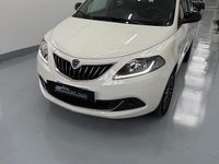 Usata Lancia Ypsilon Gold 69 CV (50 kW) 2024 Blu Utilitaria