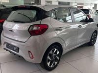 Nuova Hyundai i10 63 CV (46 kW) 2025 Grigio chiaro Utilitaria