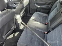 Usata Ford Mondeo Ghia 155 CV (114 kW) 2006 Grigio Berlina