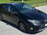 Second-hand Toyota Auris Hybrid Active 99 CP (72 kW) 2015 Negru Break