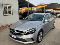 Usata Mercedes A180 Executive 108 CV (79 kW) 2018 Grigio Berlina