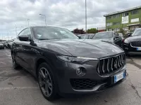 Usata Maserati Levante 250 CV (183 kW) 2018 Grigio SUV