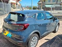 Usata Renault Captur Business 95 CV (69 kW) 2020 Grigio SUV