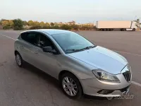 Usata Lancia Delta 120 CV (88 kW) 2010 Utilitaria