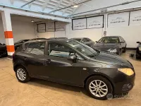 Usata Seat Ibiza 90 CV (66 kW) 2011 Grigio Berlina
