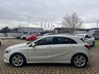 Usata Mercedes A180 109 CV (80 kW) 2016 Bianco Berlina
