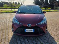 Usata Toyota Yaris Hybrid Trend 73 CV (53 kW) 2018 Rosso Berlina