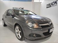 Usata Opel Astra GTC Cosmo 125 CV (91 kW) 2008 Gray Berlina