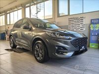 Usata Ford Kuga ST-Line X 190 CV (139 kW) 2023 Grigio SUV