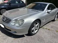 Usata Mercedes SL350 245 CV (180 kW) 2004 Argento iridio Cabrio