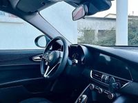 Usata Alfa Romeo Giulia 150 CV (110 kW) 2016 Blu Berlina