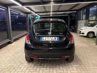 Usata Lancia Ypsilon Gold 69 CV (50 kW) 2022 Nero Utilitaria