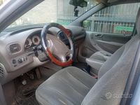 Usata Chrysler Grand Voyager 2001 Grigio Monovolume