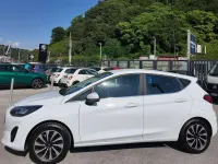 Usata Ford Fiesta Titanium 75 CV (55 kW) 2023 Bianco Utilitaria