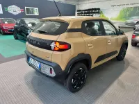 Usata Dacia Spring Business 19 kW (26 CV) 2024 Beige Utilitaria