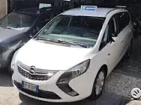 Usata Opel Zafira Tourer 120 CV (88 kW) 2012 Bianco Monovolume