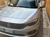 Usata Fiat Tipo Easy 95 CV (69 kW) 2018 Argento Station wagon