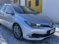 Usata Toyota Auris Hybrid Lounge 99 CV (72 kW) 2017 Berlina