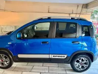Usata Fiat Panda Cross Cross 69 CV (50 kW) 2023 Blu/azzurro Utilitaria