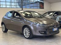 Usata Fiat Bravo 120 CV (88 kW) 2011 Marrone Utilitaria