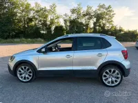 Usata VW Polo Cross 90 CV (66 kW) 2016 Grigio Utilitaria