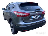 Usata Nissan Qashqai Tekna 130 CV (95 kW) 2015 Grigio SUV
