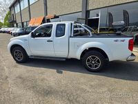 Usata Nissan Navara 190 CV (139 kW) 2012 Bianco Pick-up