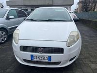 Usata Fiat Grande Punto 75 CV (55 kW) 2010 Bianco Utilitaria
