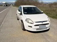 Usata Fiat Grande Punto 77 CV (56 kW) 2009 Bianco Utilitaria