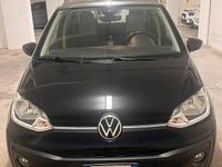 Usata VW up! Move 65 CV (47 kW) 2022 Nero Utilitaria