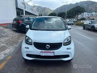 Usata Smart ForFour 70 CV (51 kW) 2017 Bianco Utilitaria