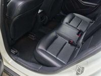 Usata Mercedes GLA180 Business 109 CV (80 kW) 2016 Bianco SUV