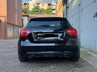 Usata Mercedes A180 Executive 122 CV (89 kW) 2014 Nero Berlina