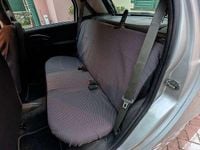 Usata Fiat Punto Active 69 CV (50 kW) 2010 Argento Utilitaria