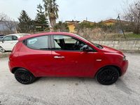Usata Lancia Ypsilon Gold 69 CV (50 kW) 2022 Bianco Utilitaria