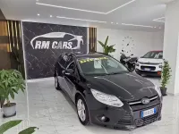 Begagnad Ford Focus Titanium 95 HK (69 kW) 2013 Svart Kombi