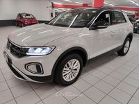 Usata VW T-Roc Life 150 CV (110 kW) 2022 Beige SUV