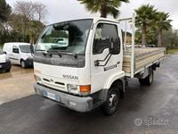 Usata Nissan Cabstar 106 CV (77 kW) 2000 Bianco Pick-up