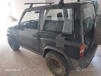 Usata Suzuki Vitara 75 CV (55 kW) 1997 Nero SUV