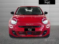 Usata Fiat 600 136 CV (100 kW) 2025 Rosso SUV