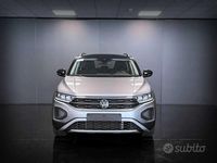 Usata VW T-Roc Life 110 CV (80 kW) 2022 Argento SUV